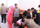 Senyum-Bahagia-Warnai-Hari-Bhayangkara-ke-80-Saat-Polres-Ngawi-Layani-Ratusan-Anak-Khitanan-Massal