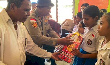 Terapi-USEFT,-Trauma-Healing-dan-Bantuan-Kapolda-NTT-Hadirkan-Senyum-Anak-Anak-Terdampak-di-Adonara-Timur